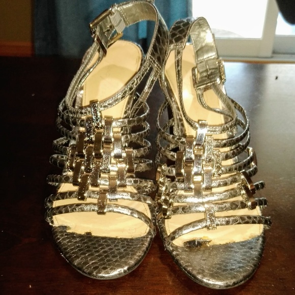 Marc Fisher sliver strappy sandal - Picture 2 of 8